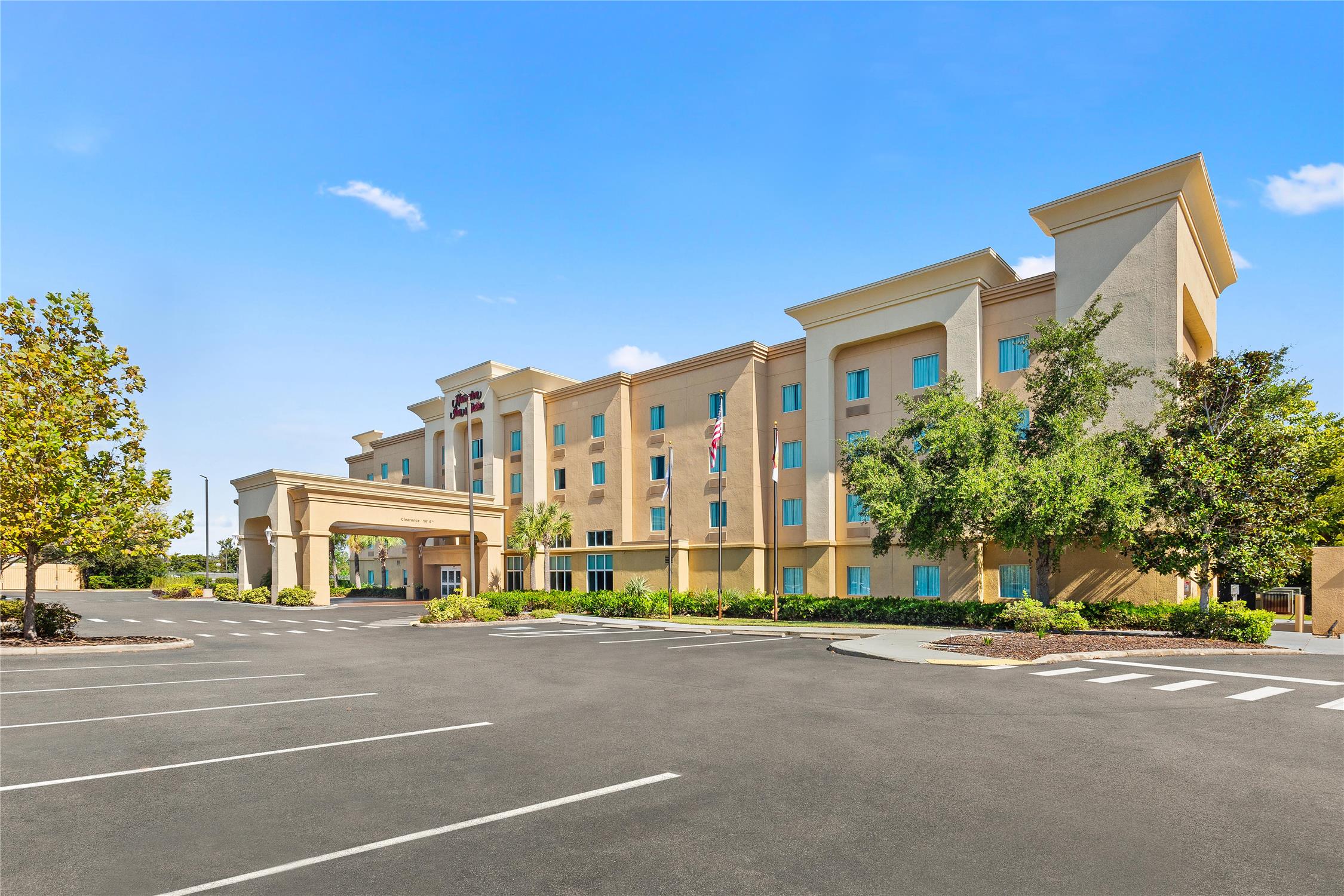 Hampton Inn & Suites Port Richey 54/62