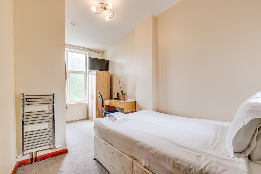COMPACT, DOUBLE BED