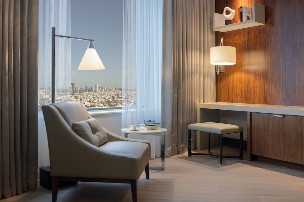 Marriott Executive Apartments Kuwait City 23/37