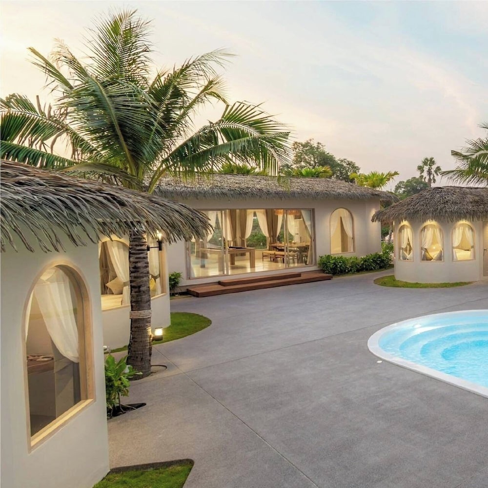 Chivatara Resort And Bangtao Beach Resort Phuket 55/66