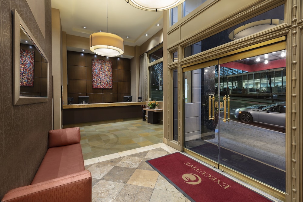 Executive Hotel Pacific 14/50