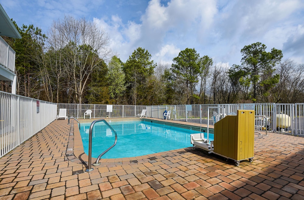 Motel6 Chattanooga, TN 34/43