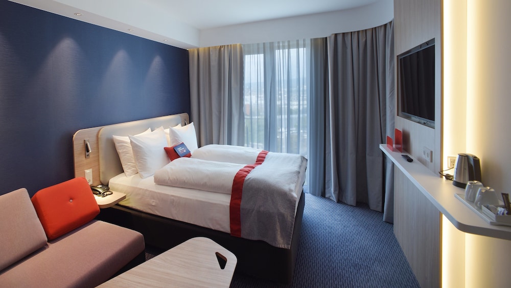 Holiday Inn Express Wiesbaden 23/62