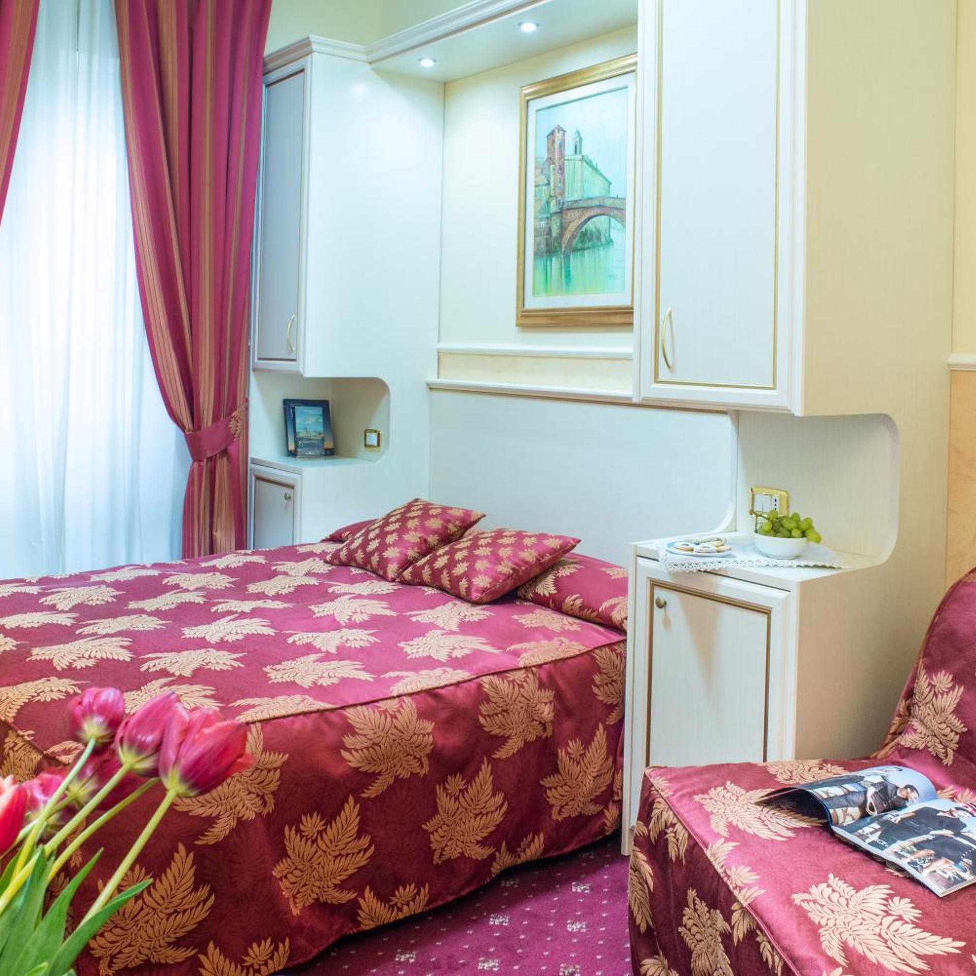 Triple room