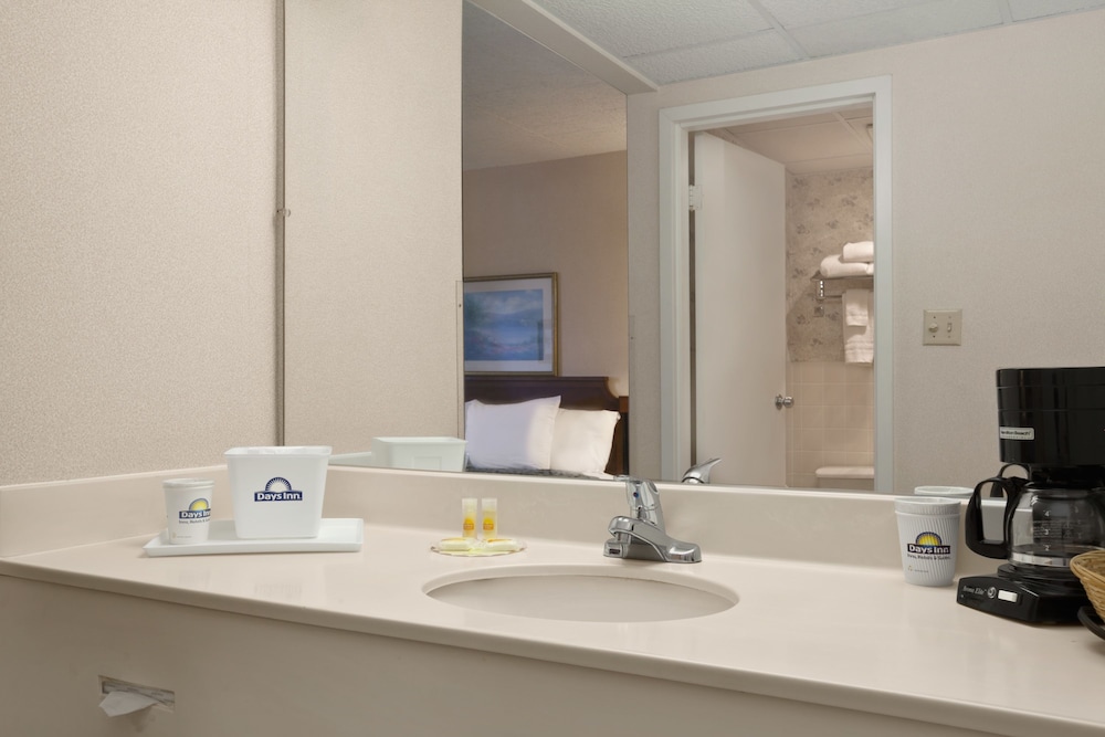 Days Inn by Wyndham Reading Wyomissing 9/26