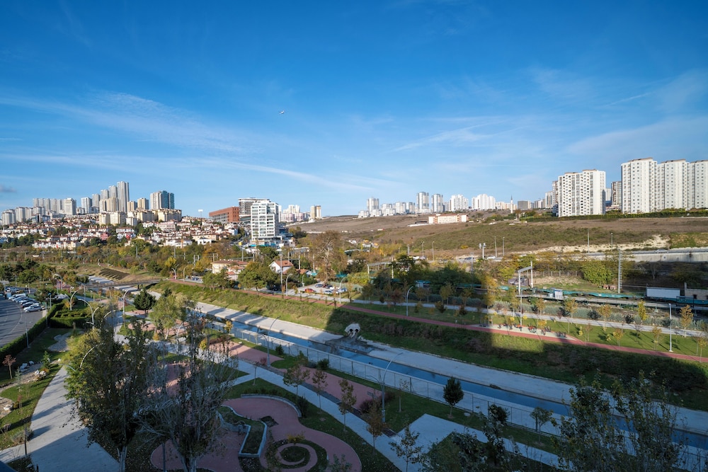 Rusel Park Residence 5/50