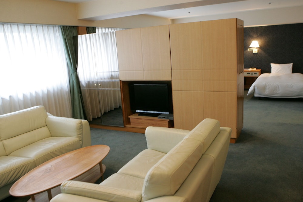 Green Rich Hotel Nishitetsu Ohashi Ekimae 40/56