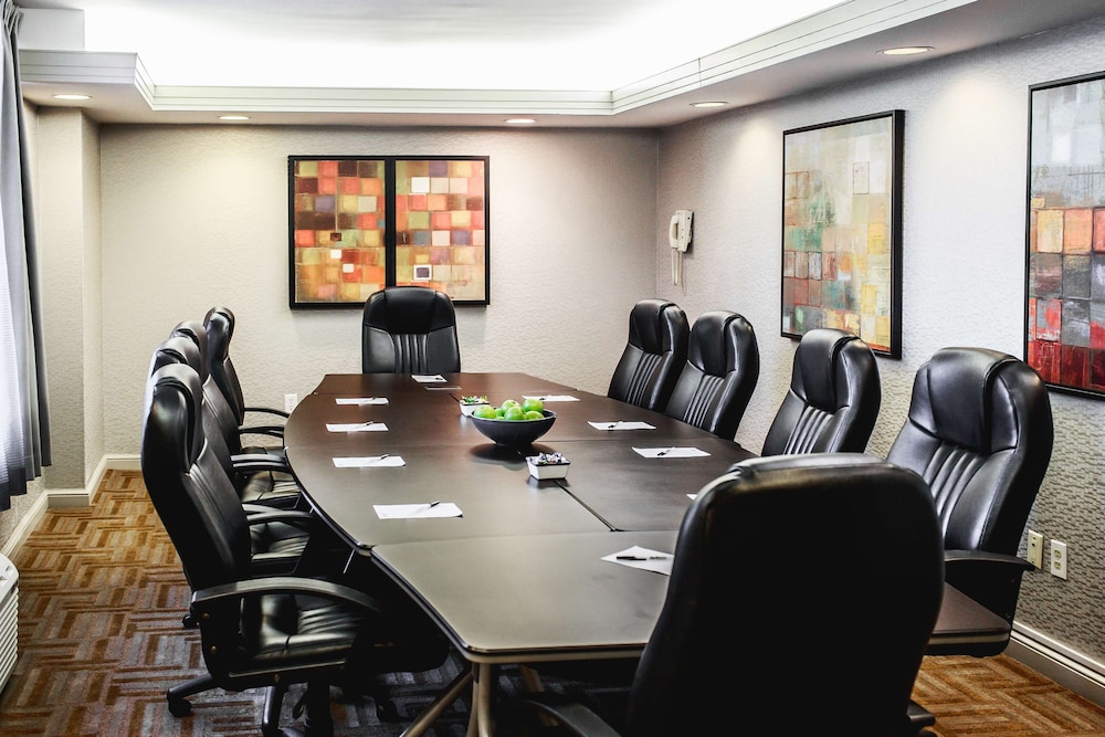 Courtyard by Marriott Kitchener 43/52