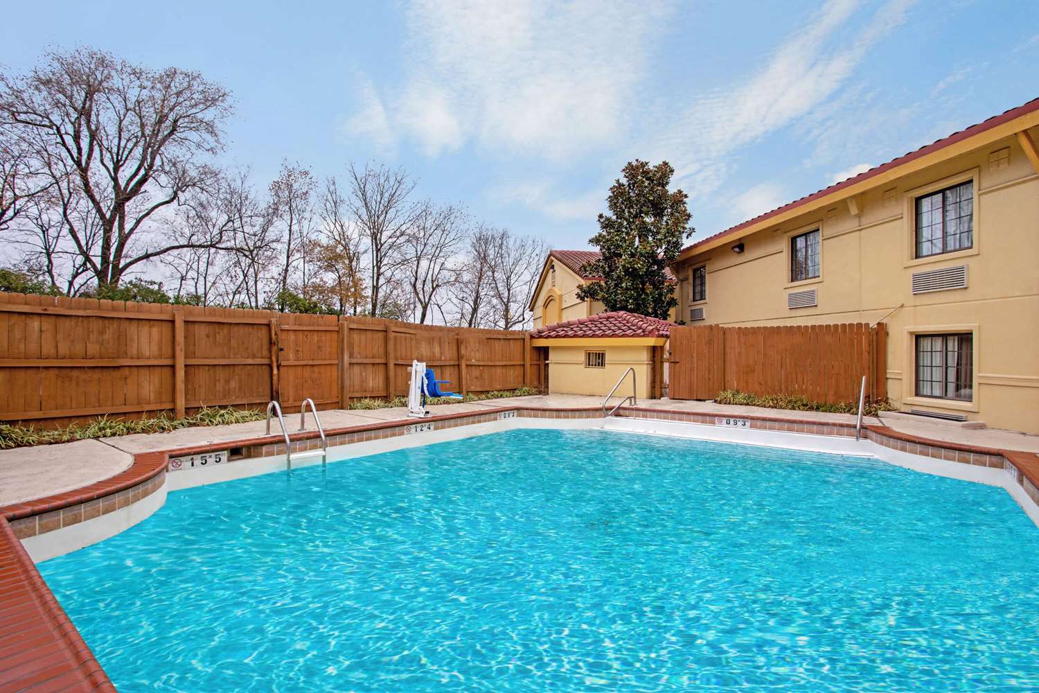 La Quinta Inn Lexington 30/52