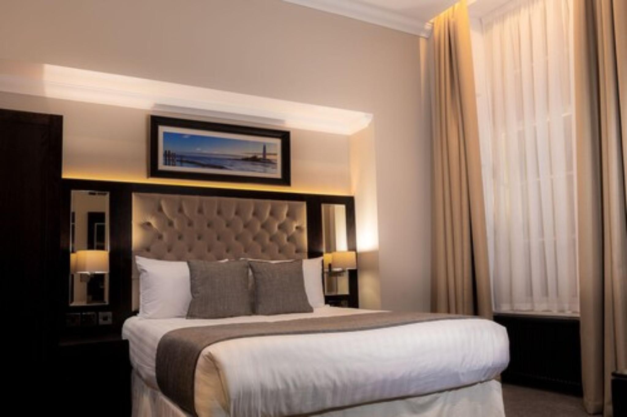 2 Bedrooms, Apartment, 2 Double Beds, City View, Corner