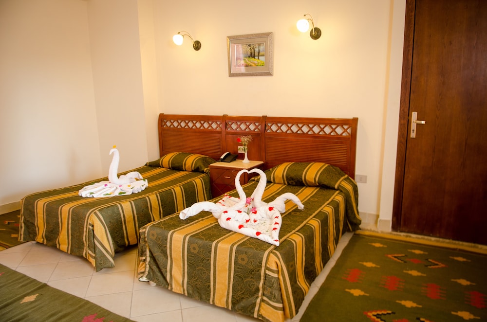 Eagles Downtown Zahabia Resort & Aqua Park 40/73