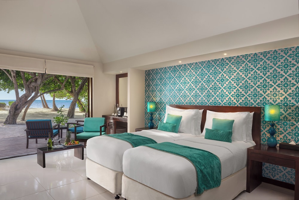 2 Bedrooms, Sunset, Family, Villa, 1 King and 1 Single Beds، Adaaran Select Hudhuran Fushi 6/9