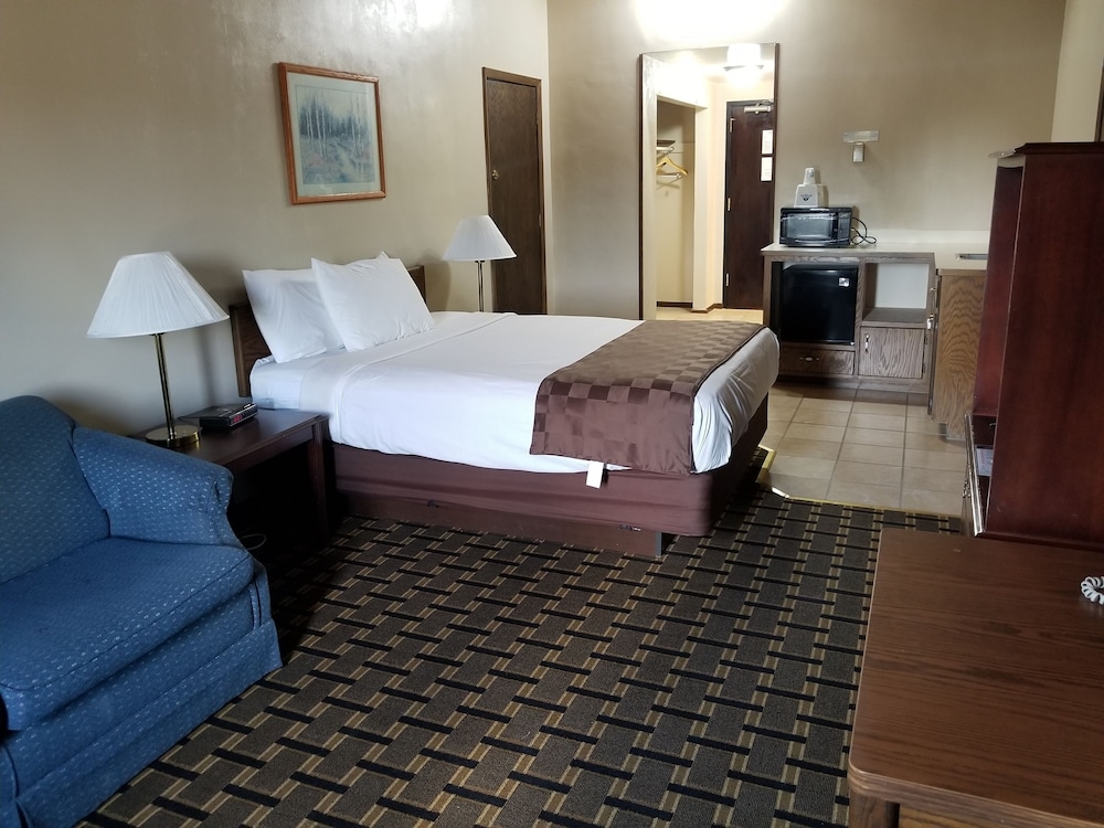 Americas Best Value Inn Hinckley 8/25