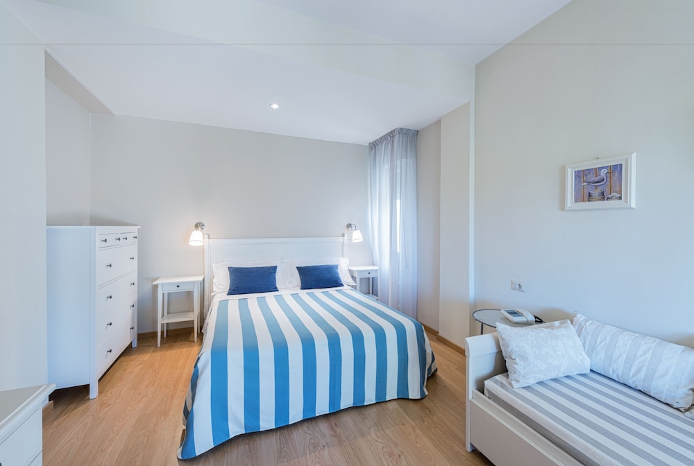 Andreaneri Hotel 8/63