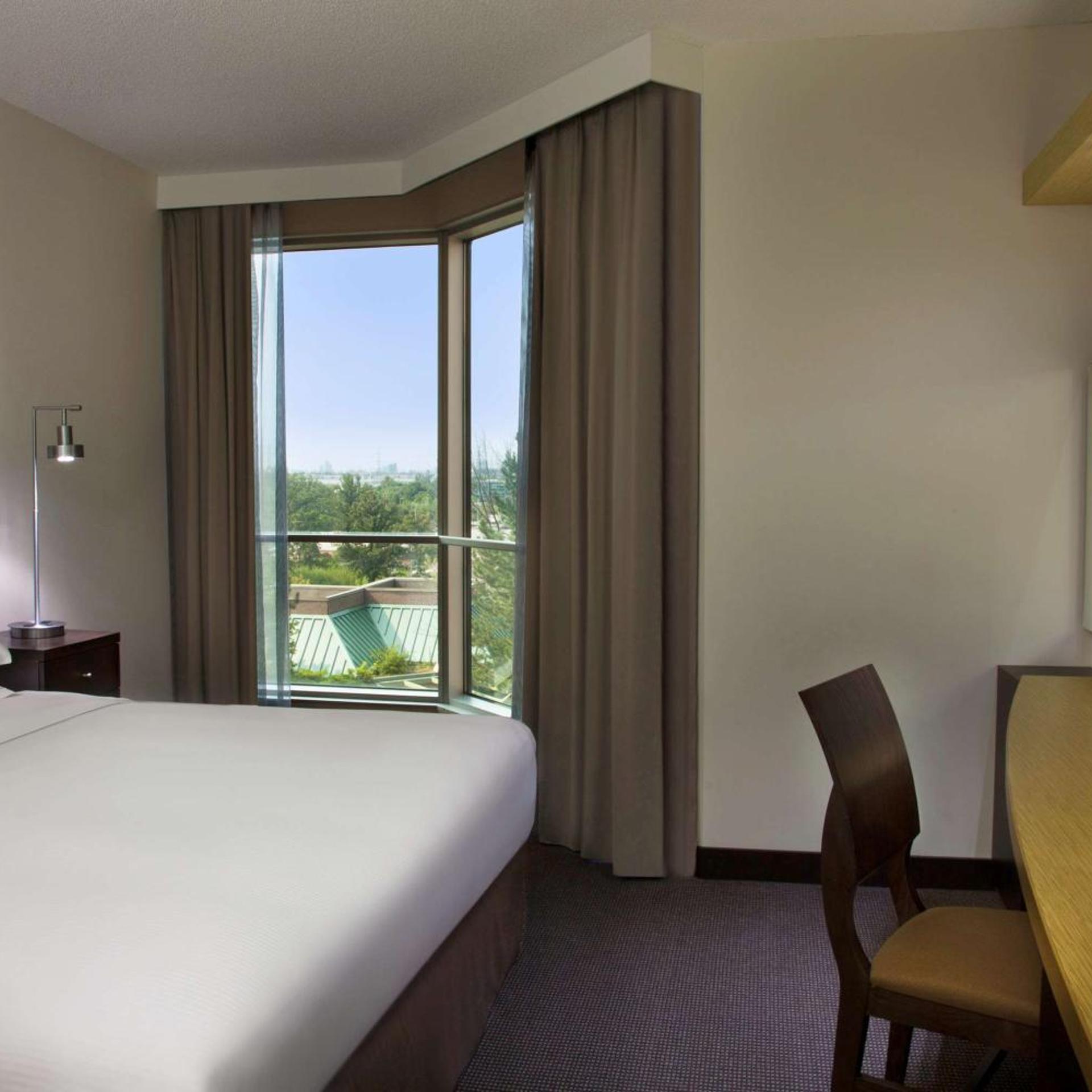 1 BEDROOM, SUITE, KING BED, EXECUTIVE LEVEL