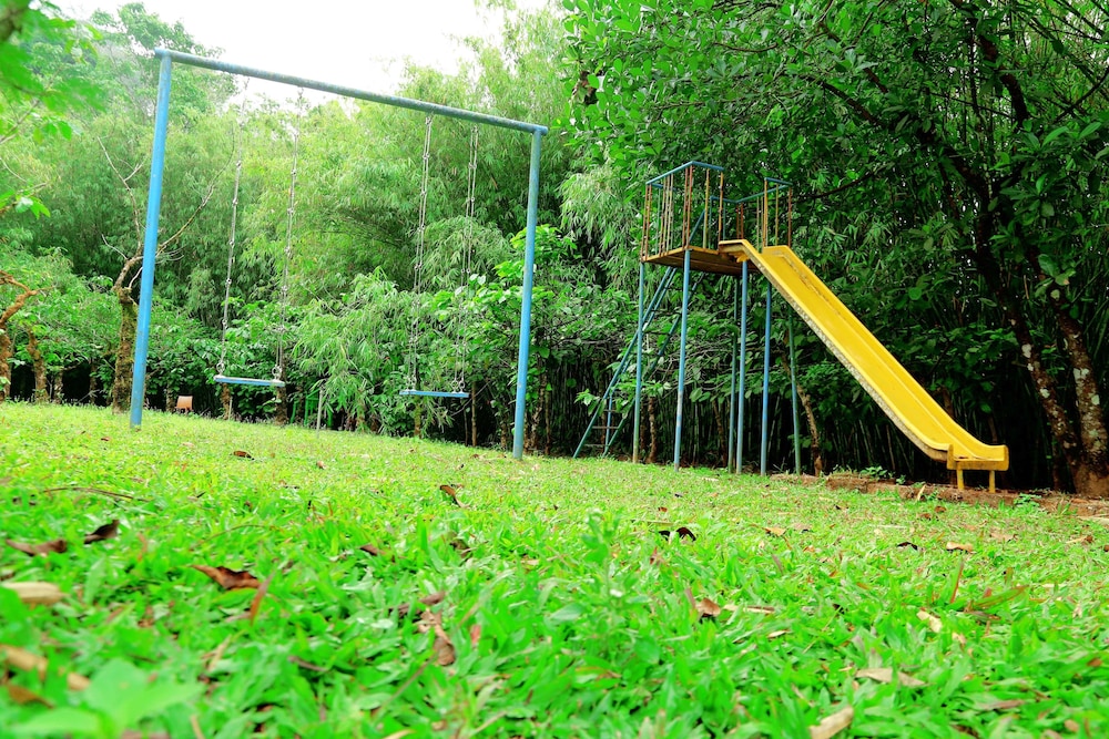 Vythiri Greens Resort 10/25