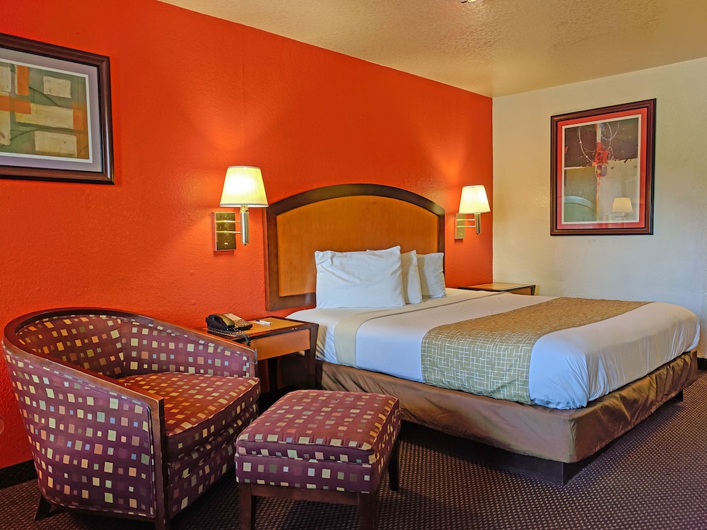 Travelodge by Wyndham Houston Hobby Airport 20/38