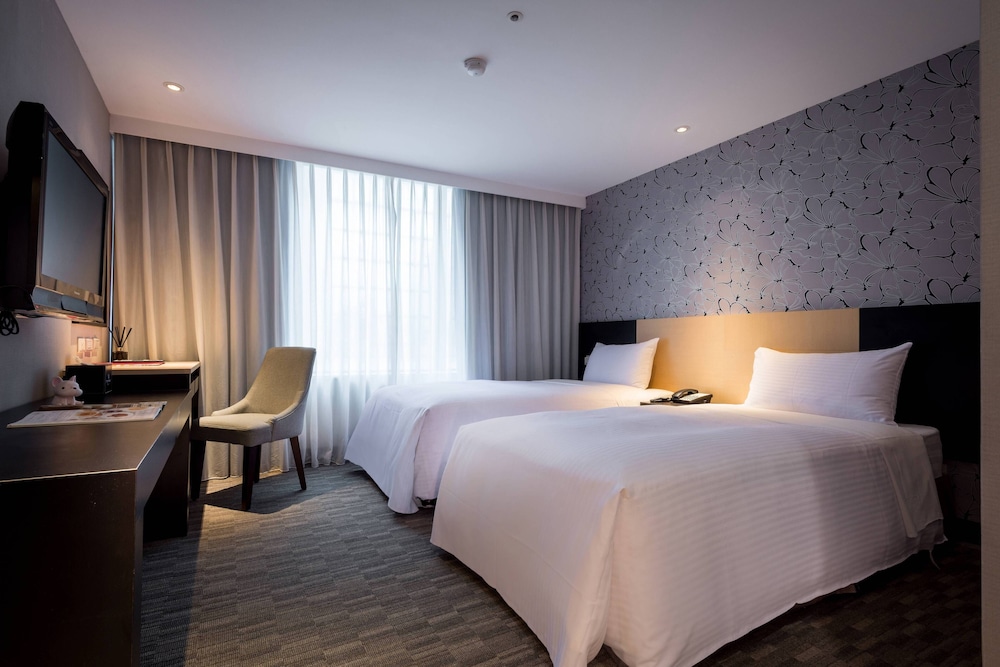 Hotel B 15/50
