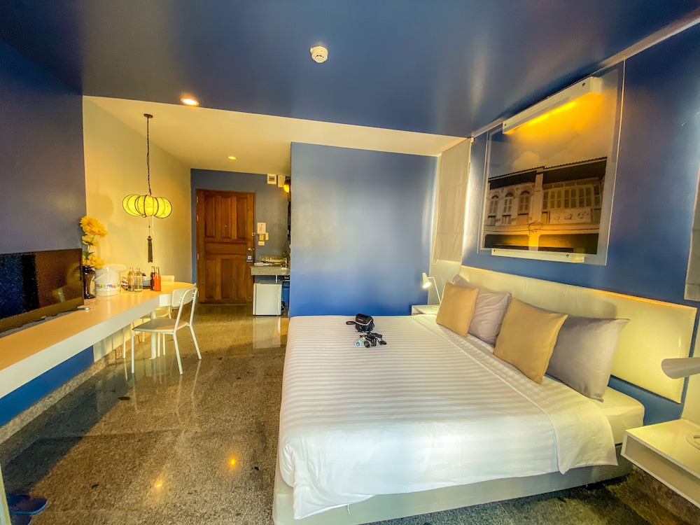 iCheck inn Phuket Town 53/96