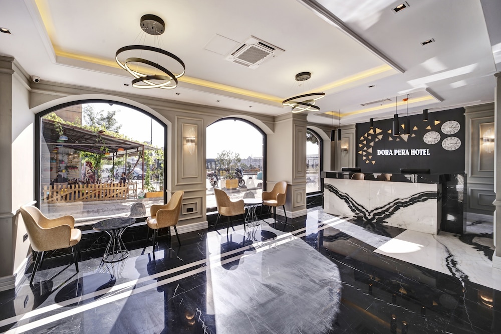 Dora Pera Hotel 49/63