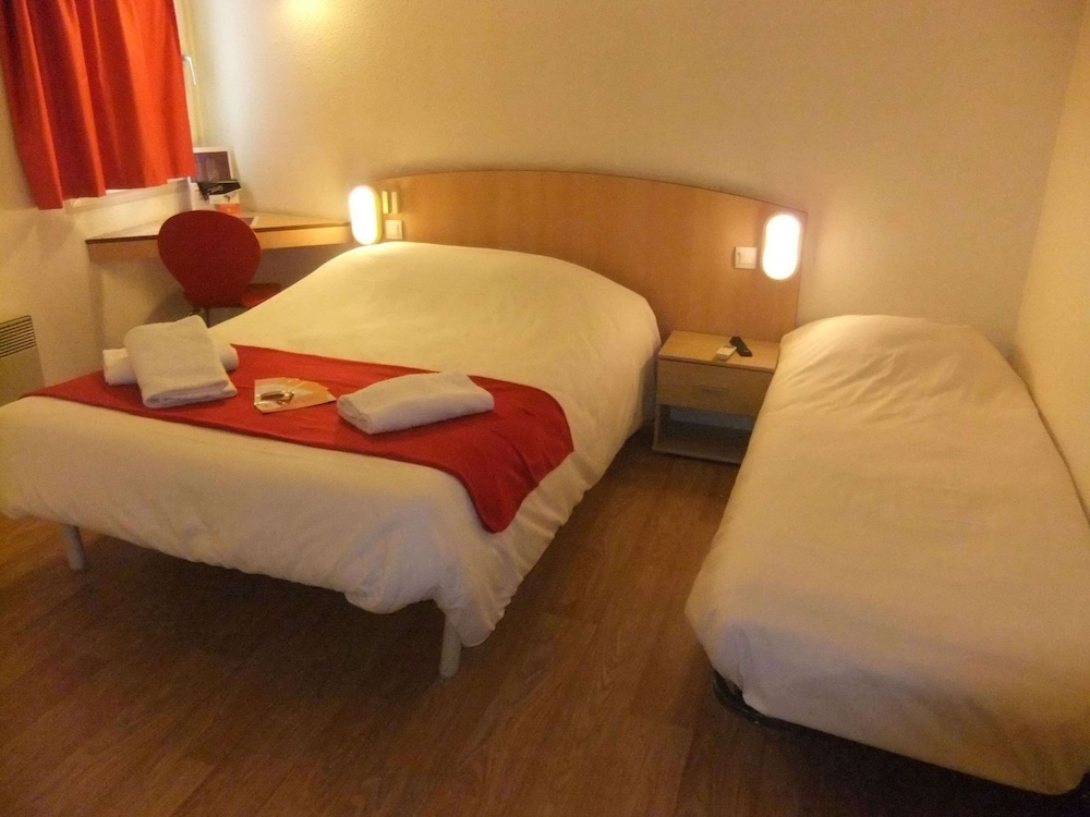 Hotel Premiere Classe Niort Est - Chauray 32/57