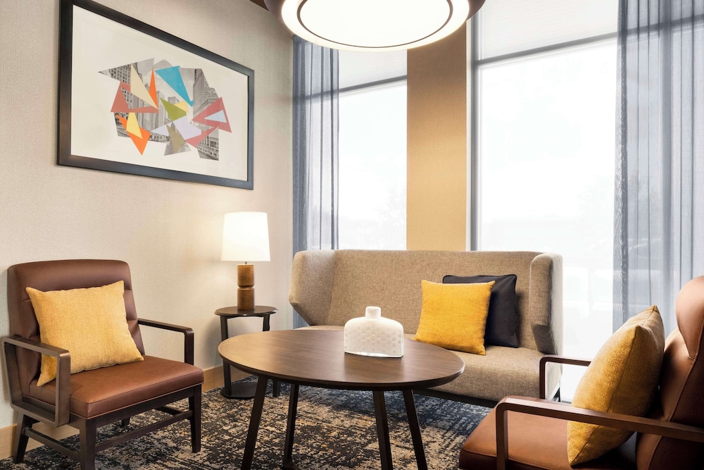 Hyatt Place Columbus/Polaris 16/37