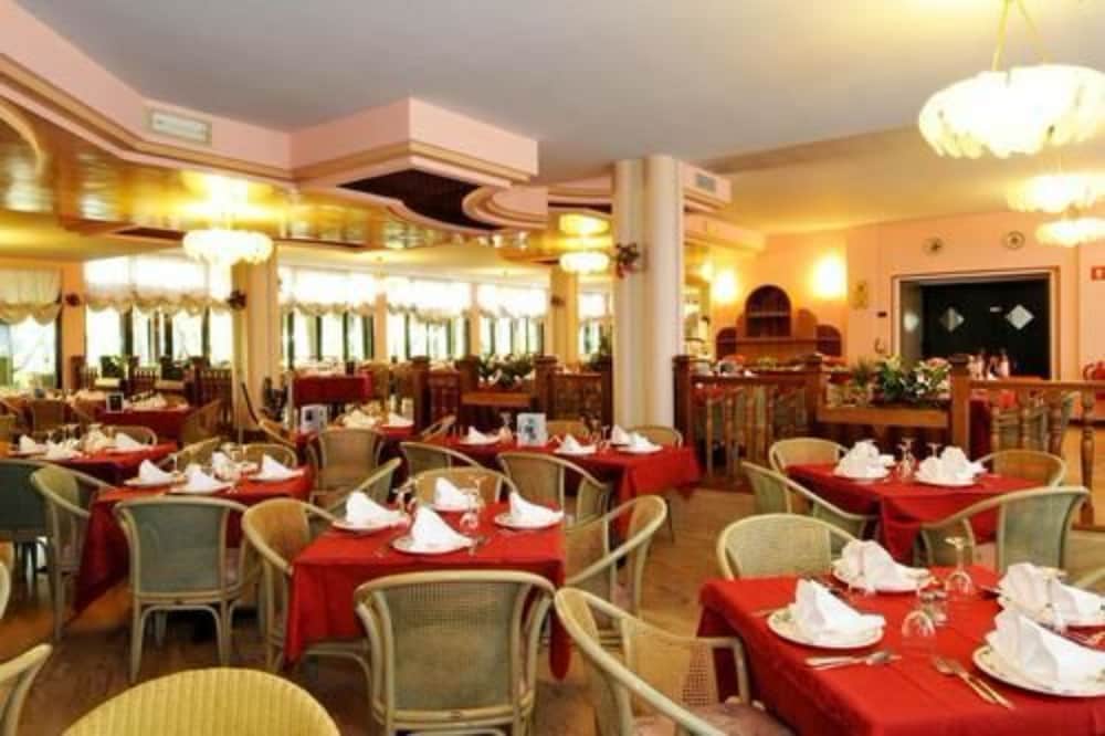 Park Hotel Oasi 51/71