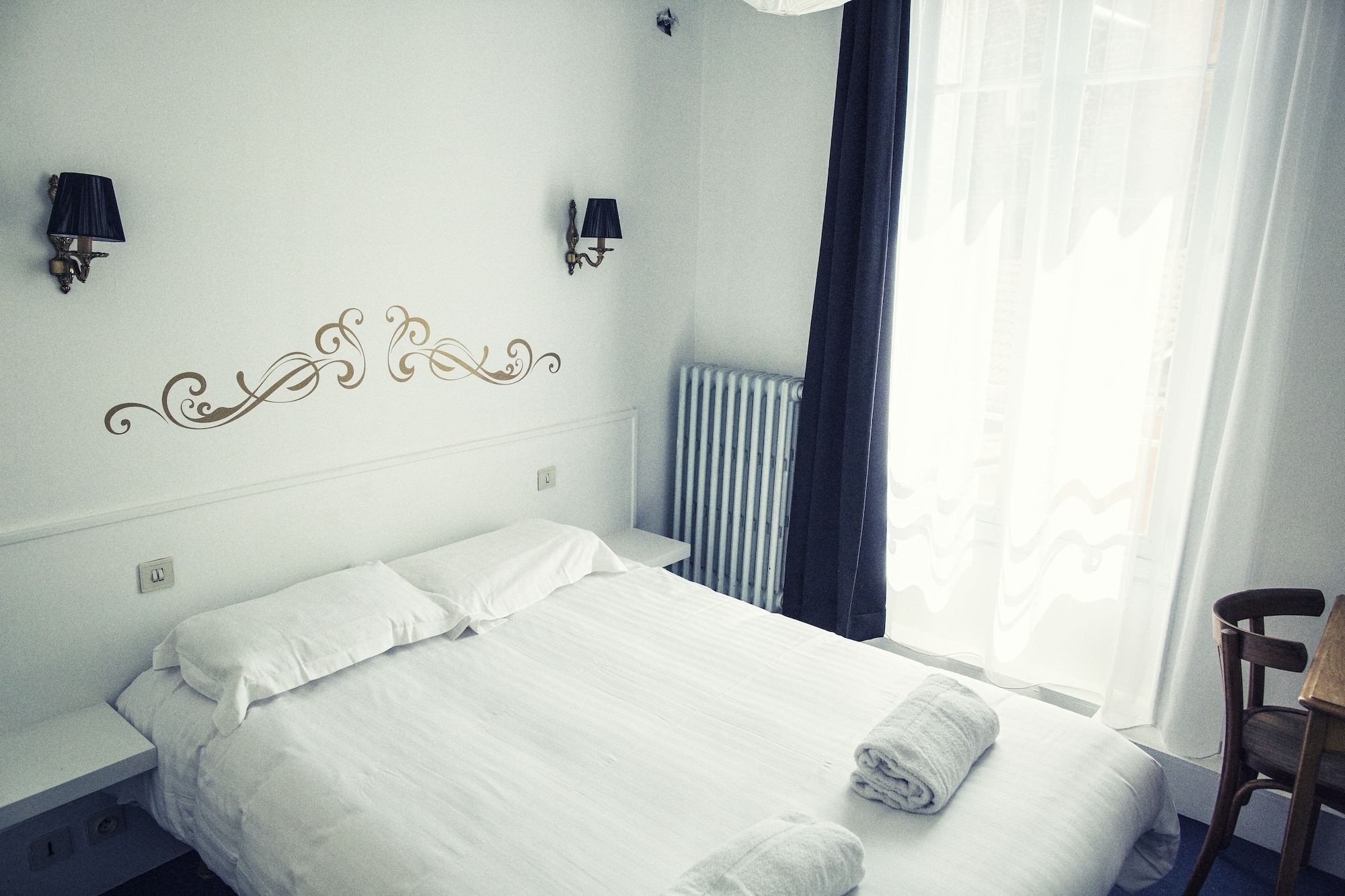 STANDARD, DOUBLE BED