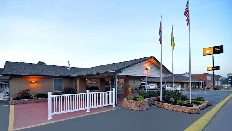 M-star Hotel Searcy 2/32