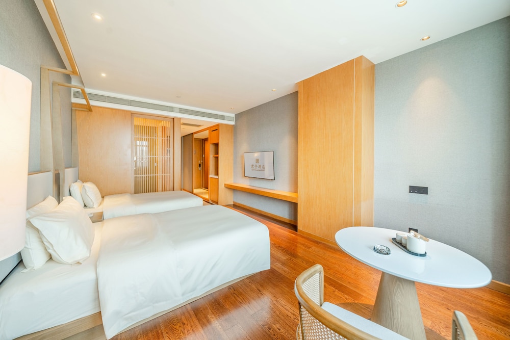 SSAW Boutique hotel Beijing Road & Guiyi Metro Station 54/54