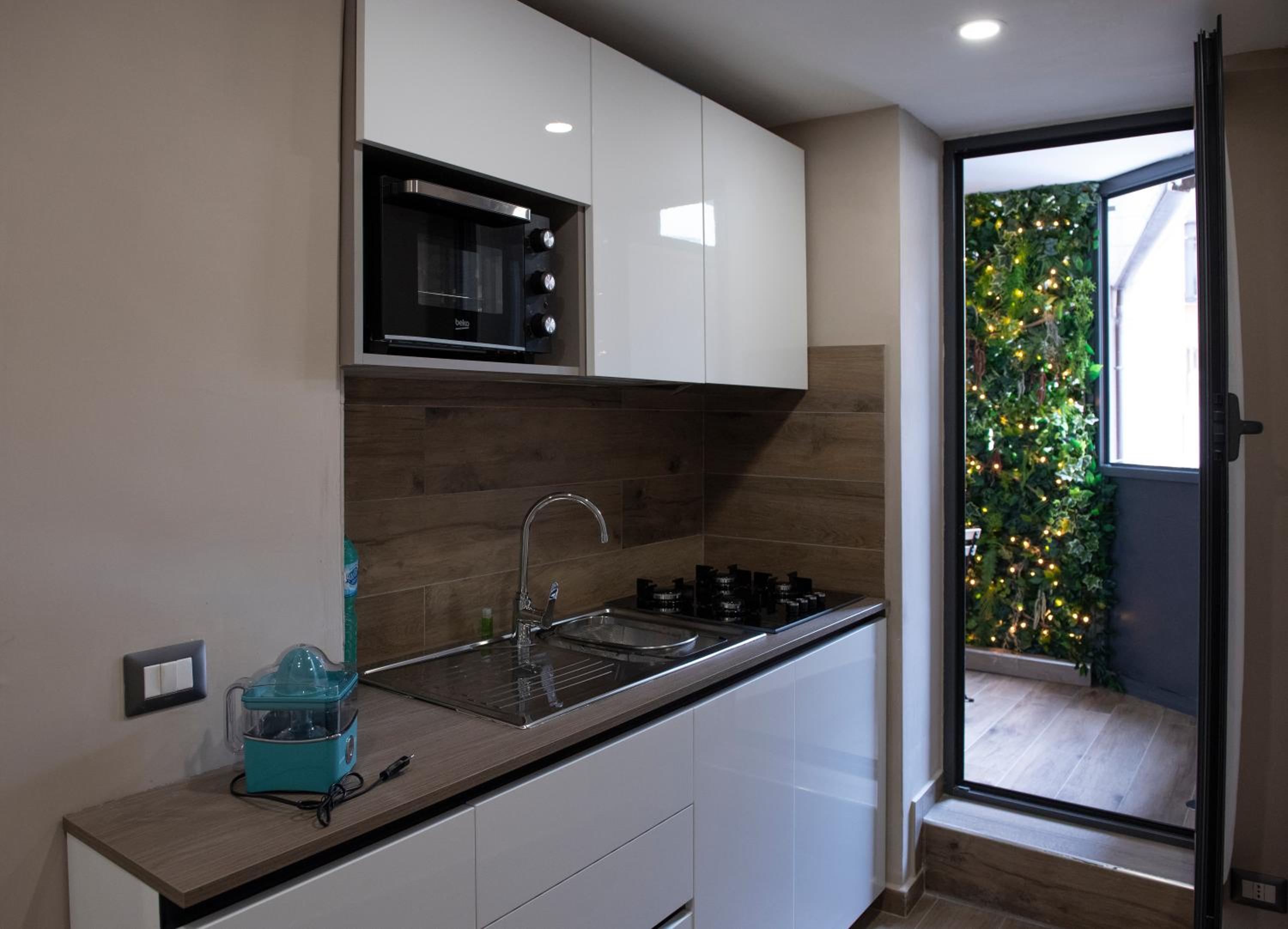 Famalu Apartments 22/24