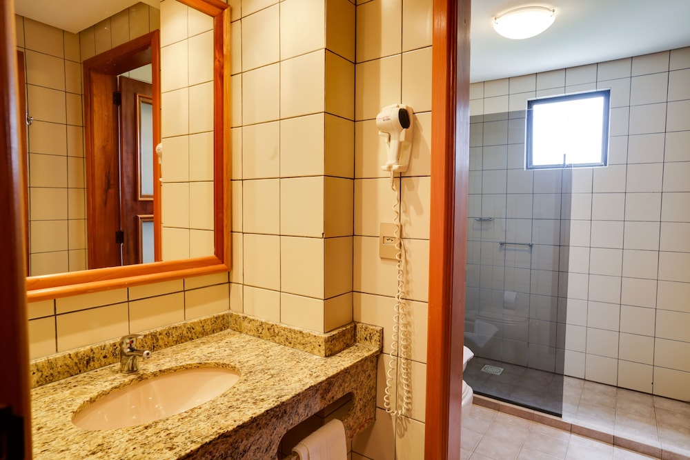 Hotel San Isidro 38/40