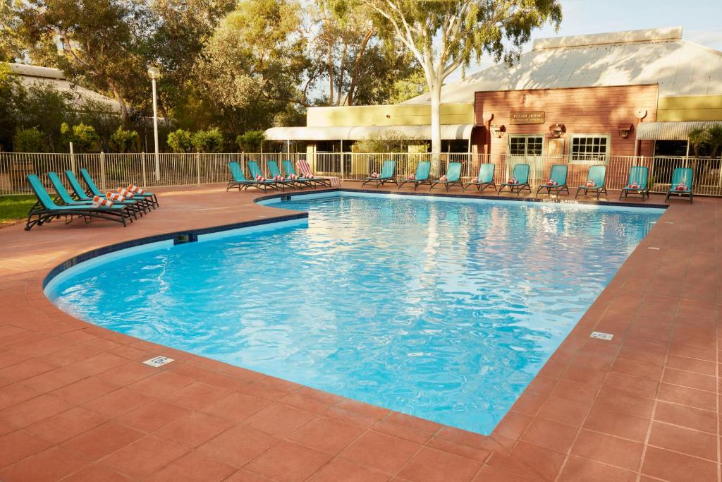 Outback Hotel 18/24