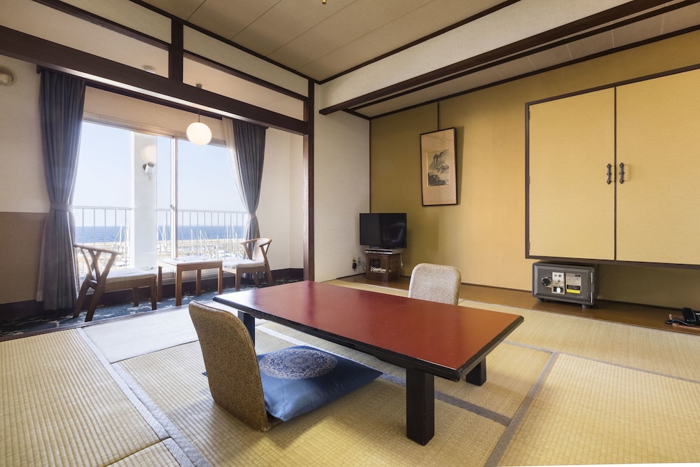 Hotel New Tsuruta 45/71