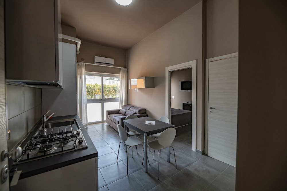ERACLE HOTEL 44/61