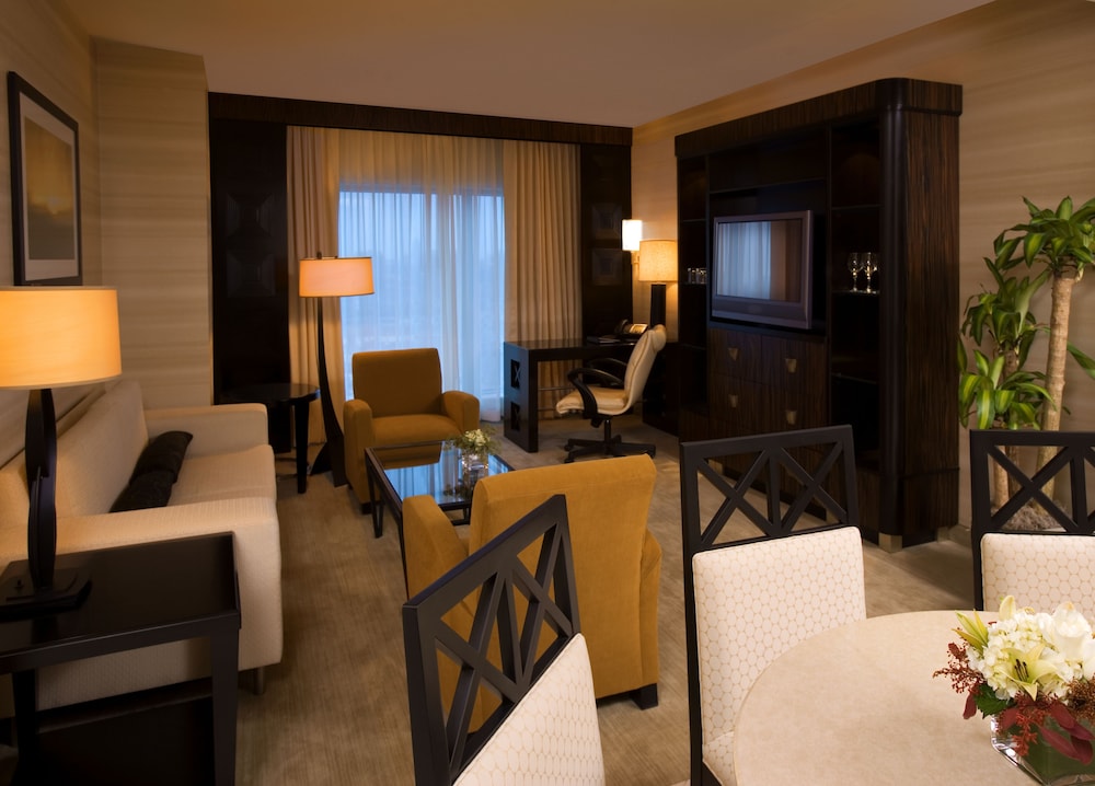 Motorcity Casino Hotel 30/56