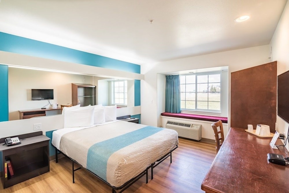 Motel6 Idaho Falls, ID - Snake River 11/56