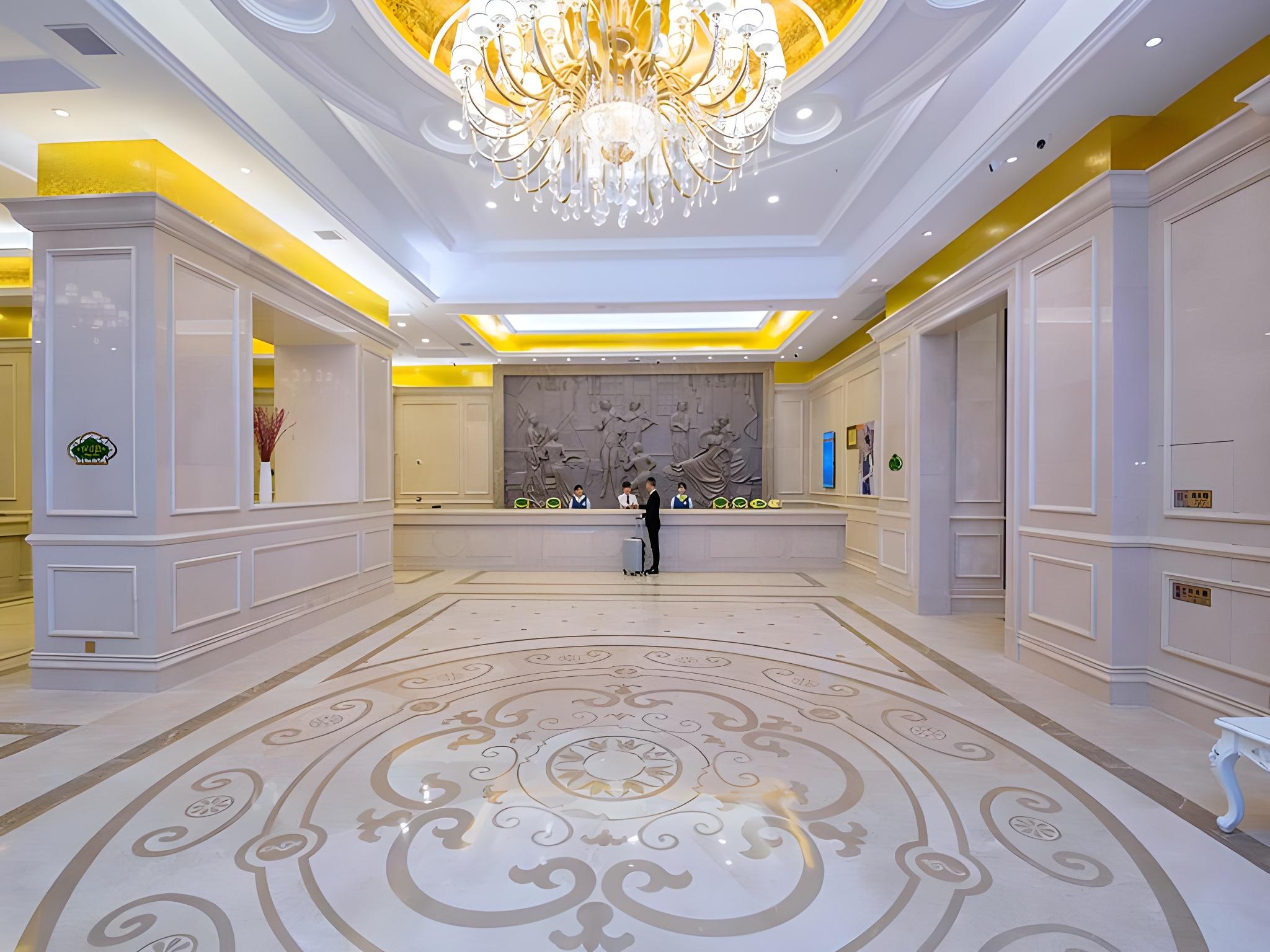 Vienna International Hotel Luotianxian 14/49