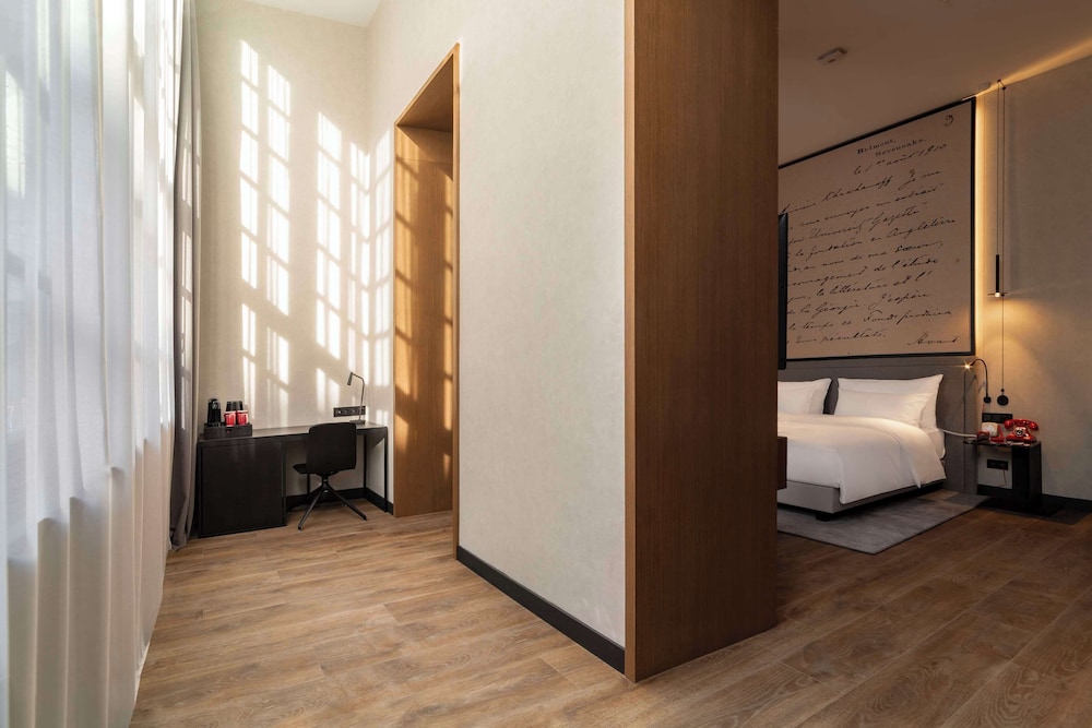 Radisson RED Tbilisi 66/73