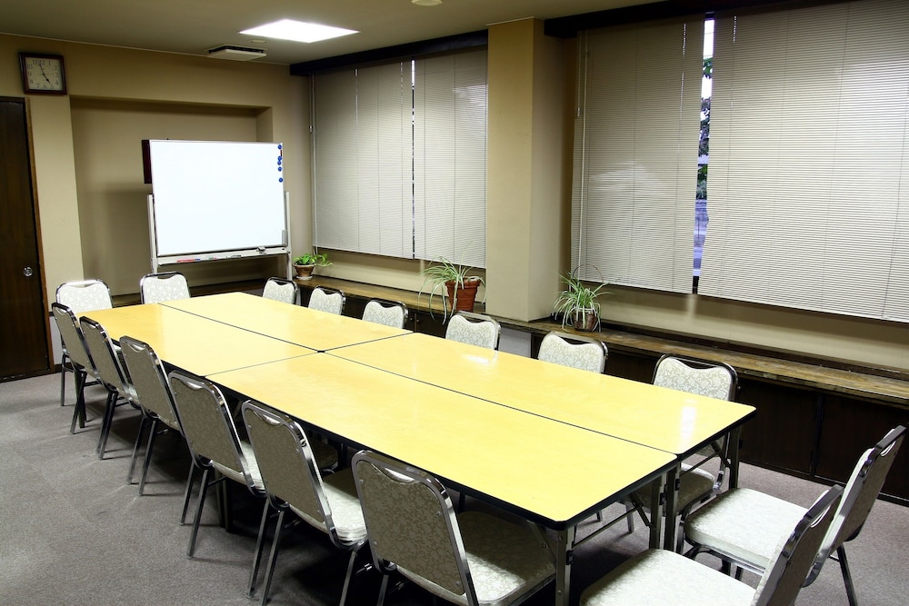 Hotel Route-Inn Court Minami Alps 24/27