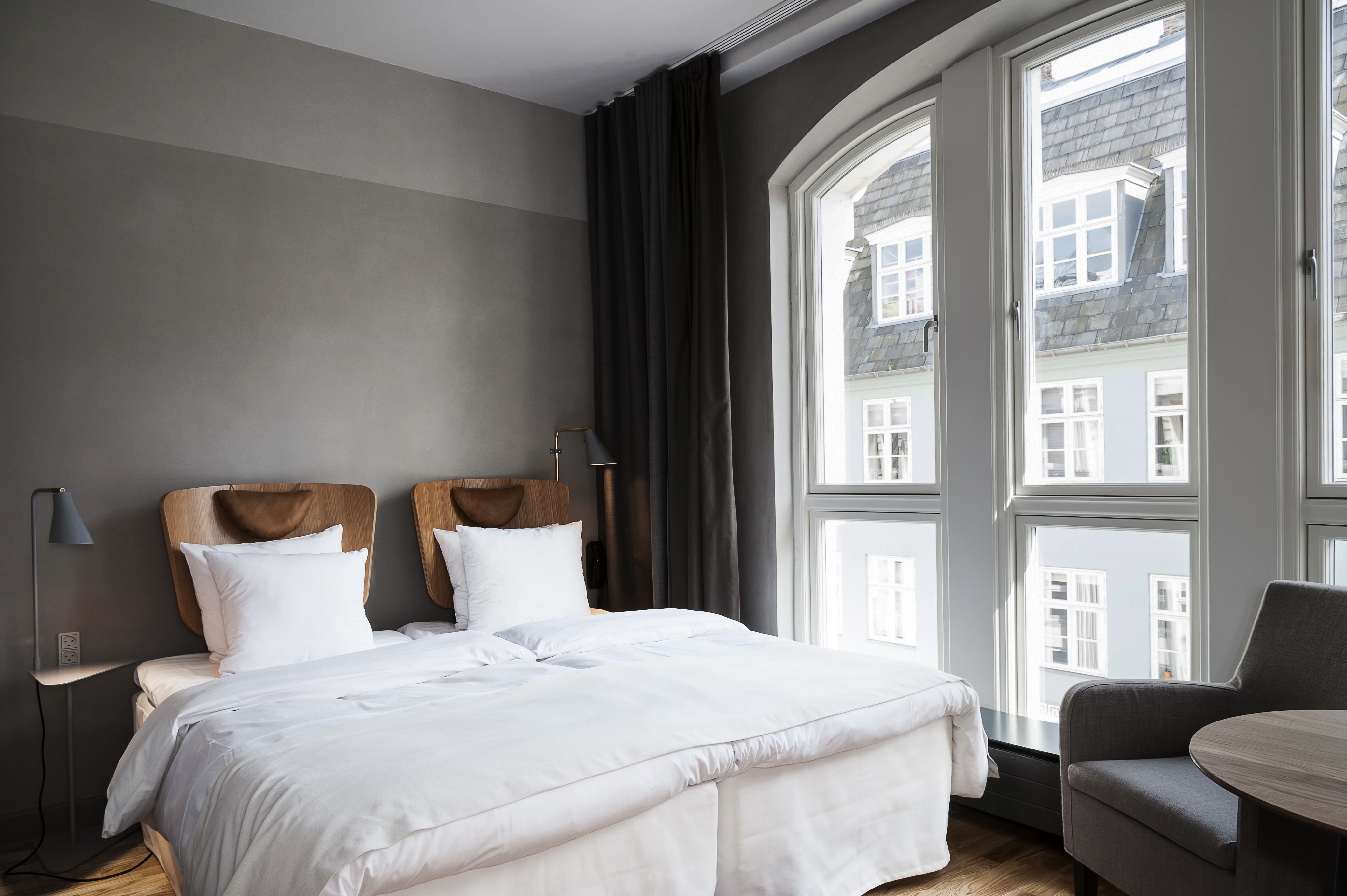 DELUXE, DOUBLE BED
