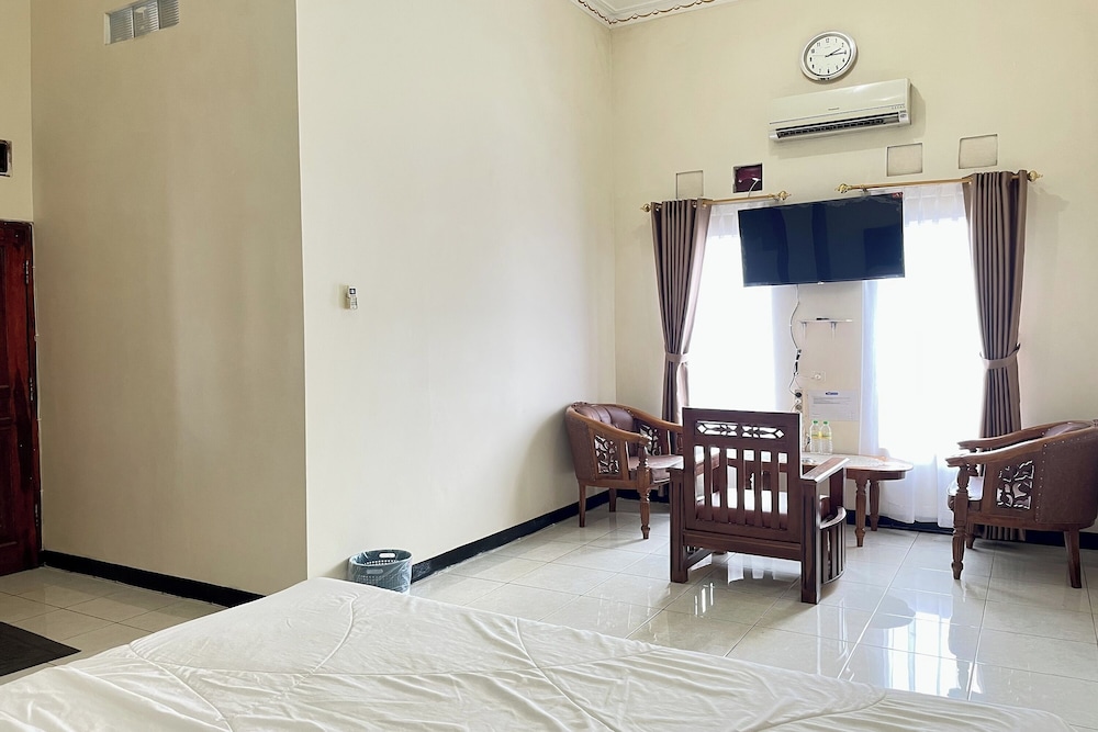 Hotel Ramayana Garut 43/50