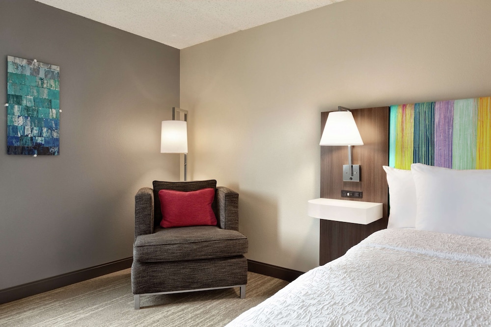 Hampton Inn Houston-Brookhollow 23/59