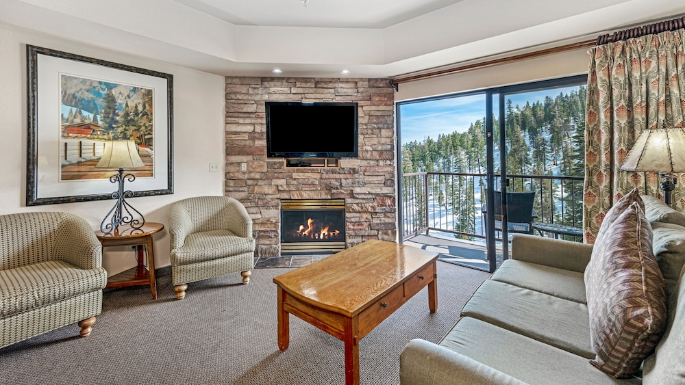 Holiday Inn Club Vacations Tahoe Ridge Resort 64/100