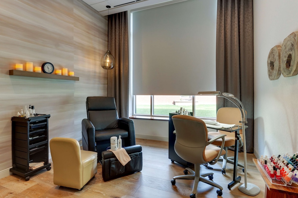 The Chattanoogan Hotel, Curio Collection by Hilton 52/73