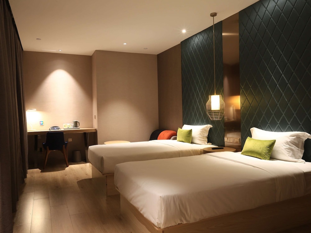 ibis Styles Xiamen Zhongshan Rd Walking Street Hotel 17/49