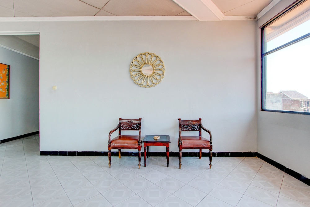 Oyo 3934 Hotel Istana Syariah Ex Istana Pekalongan 35/50