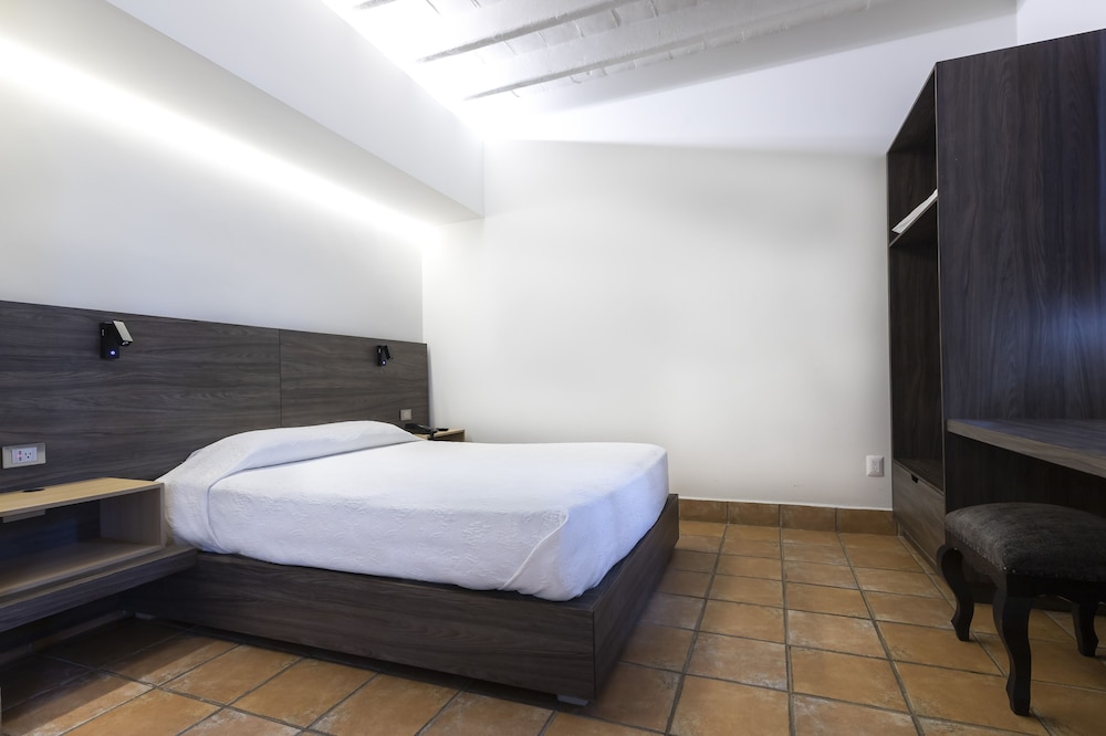 Hotel Boutique Naura Centro 16/82