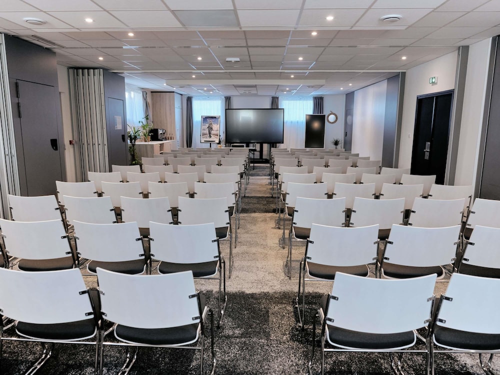 NOVOTEL MONTPELLIER 38/50