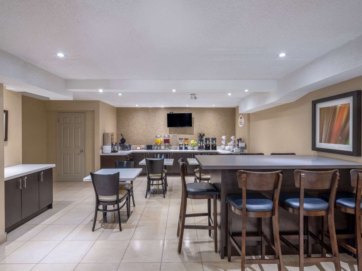 restaurant cafeteria